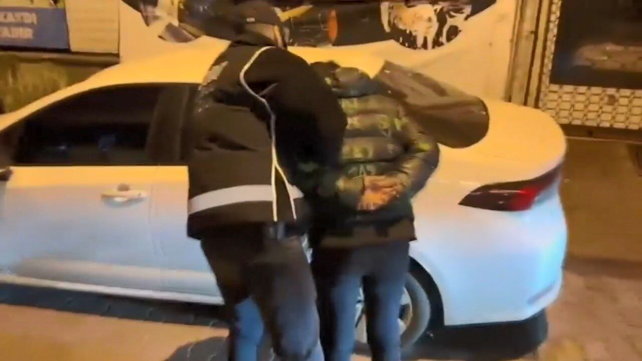 I S T A N B U L I S T A N B U L’ D A K A C A K C E P T E L E F O N 1206572 358788